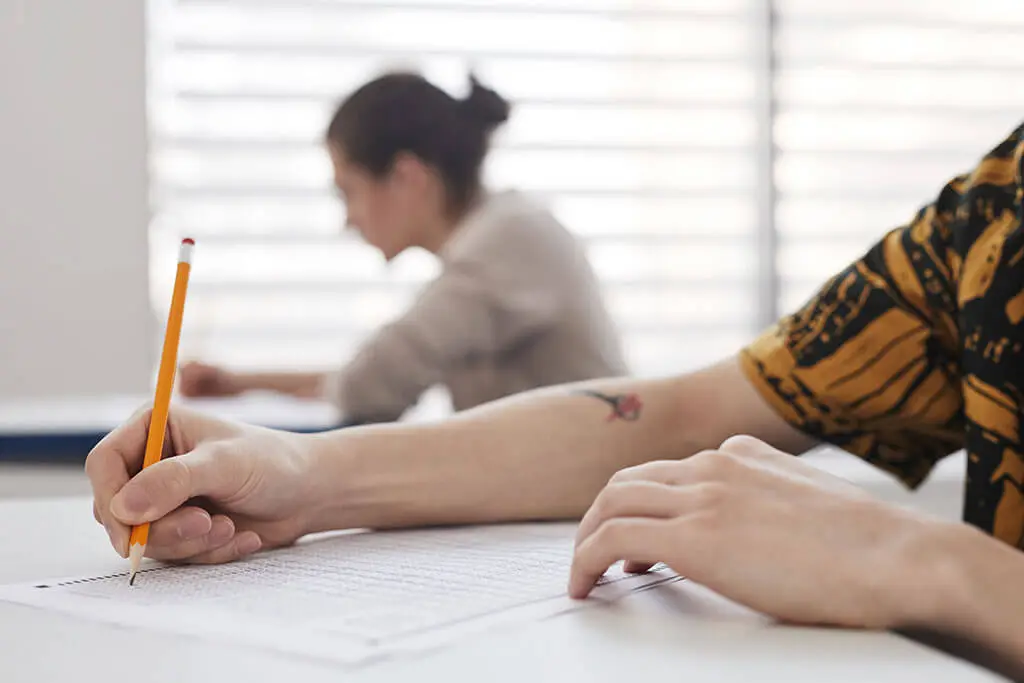 Le concours : des épreuves similaires, mais un choix déterminant